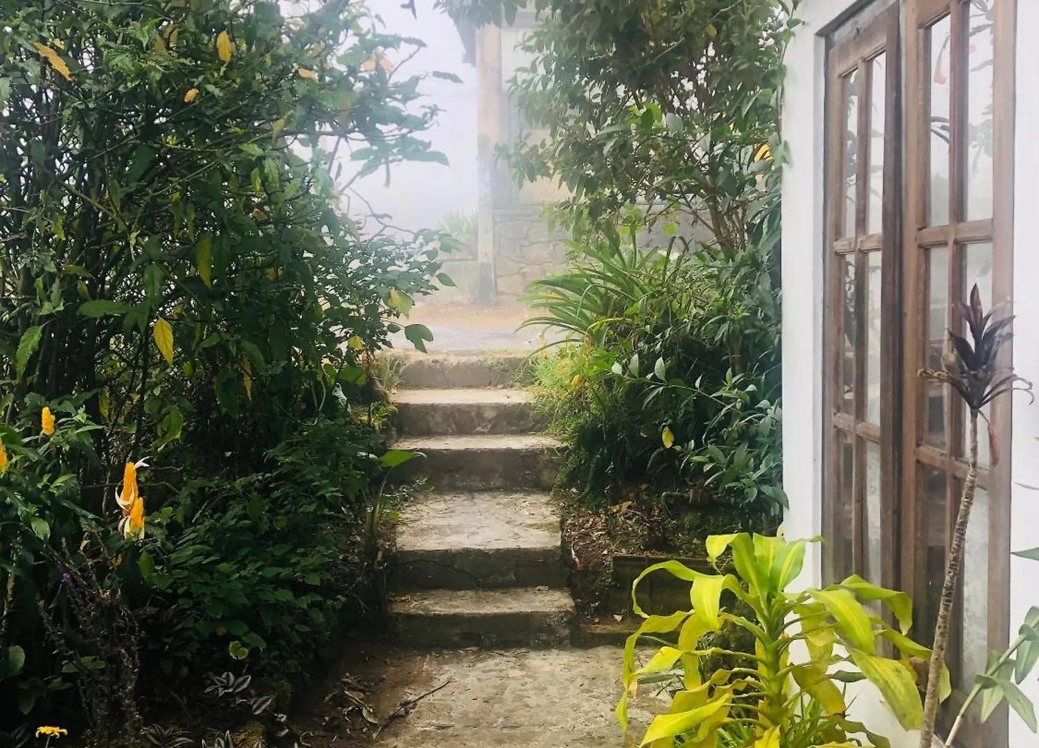 Lake And Lake Homestay Nuwara Eliya